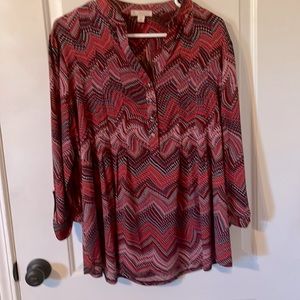 Established 1962 3/4 length sleeve, red, black, gray blouse